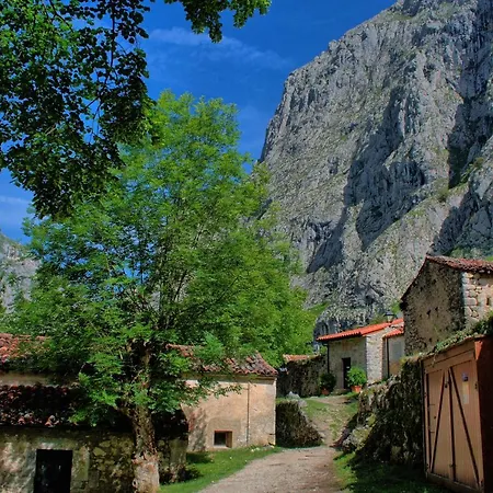El Caleyon Bed & Breakfast 3*