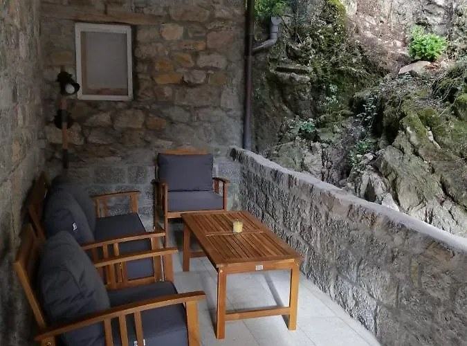 Frühstückspension El Caleyon 3*